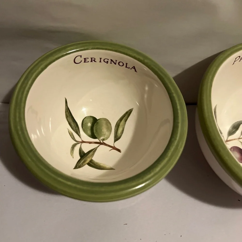 Set Of 2 Williams Sonoma Nesting Mixing Bowls Olive Grove Portugal 4’ & 4 1/2’